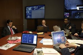 Paulino Nunes, Mykelti Williamson, and Ashley Zukerman in Designated Survivor (2016)