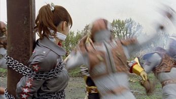 Yumi Sugimoto in Engine Sentai Go-onger: Shomin hîrô (2008)