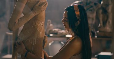 Yen Durano in Eks (2024)