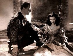 Eric Portman and Edana Romney in Corridor of Mirrors (1948)