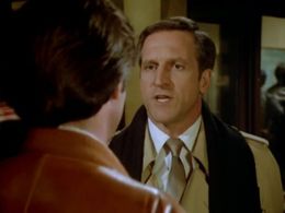 Daniel J. Travanti in Hill Street Blues (1981)