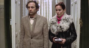 Geraldine Chaplin and Norman Briski in Mama Turns 100 (1979)