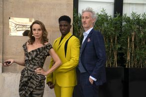 Philippine Leroy-Beaulieu, Bruno Gouery, and Samuel Arnold in Emily in Paris (2020)