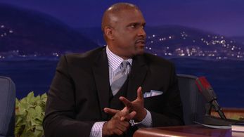 Tavis Smiley in Conan (2010)