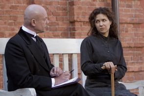 Andrey Smolyakov and Ekaterina Klimova in Grigoriy R. (2014)