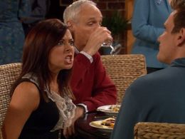 Alyson Hannigan, Michael Gross, and Jason Segel in How I Met Your Mother (2005)