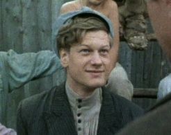 Sergey Vlasov in V strelyayushchey glushi (1986)