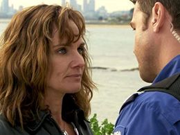 Catherine McClements and Rodger Corser in Rush (2008)