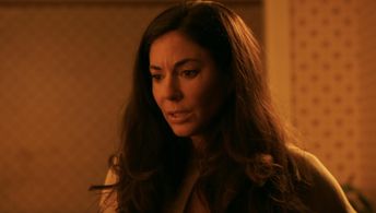 Jennifer Titus as Lydia Campbell