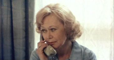 Svetlana Nemolyaeva in Vsyo naoborot (1982)