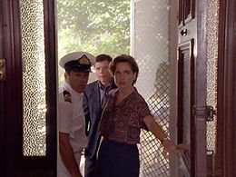Colin Friels, Catherine McClements, and Brett Partridge in Water Rats (1996)
