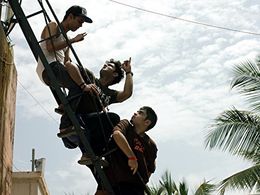 Jay Thakkar, Ritvik Sahore, and Alam Khan in Laakhon Mein Ek (2017)