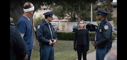 Mae Whitman and Brandon Mitchell in Good Girls (2018)