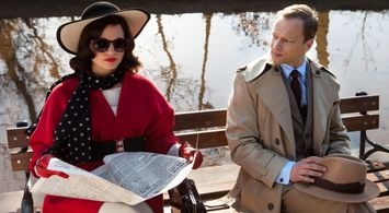 Maciej Stuhr and Natalia Rybicka in Excentrycy, czyli po slonecznej stronie ulicy (2015)