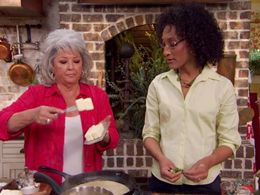 Paula Deen and Carla Hall in Paula's Best Dishes (2008)