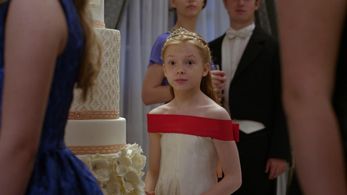 Ellie Botterill in Crown for Christmas (2015)