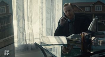 Colin Furlong in Surrealestate.