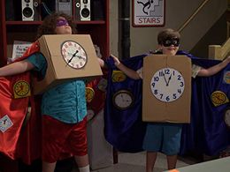 Maxwell Simkins and Elie Samouhi in Bizaardvark (2016)