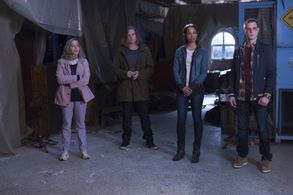 MacKenzie Porter, Reilly Dolman, Jared Abrahamson, and Nesta Cooper in Travelers (2016)