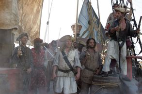 Still of James Hillier, Jimmy Akingbola and Mark Noble in Blackbeard