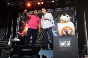 Jay Laga'aia at an event for Star Wars: Episode VII - The Force Awakens (2015)