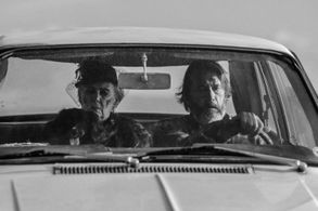 Þröstur Leó Gunnarsson and Hera Hilmar in Driving Mum (2022)