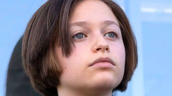 Sofia Rosinsky as “Mac Coyle” in Paper Girls