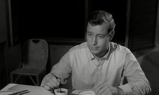 Hansjörg Felmy in Station Six Sahara (1963)