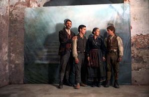 Vincenzo Amato, Aurora Quattrocchi, Filippo Pucillo, and Francesco Casisa in Golden Door (2006)