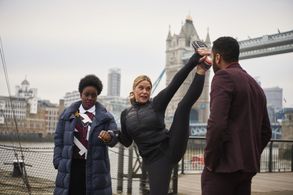 Mary McCormack, Samuel Anderson, and Lolly Adefope in Loaded (2017)