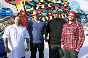 Vin Diesel and Mister Cartoon in Fast & Furious (2009)