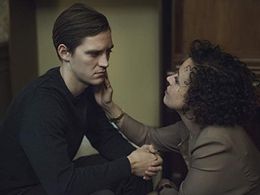 Maria Schrader and Jonas Nay in Deutschland 86 (2018)