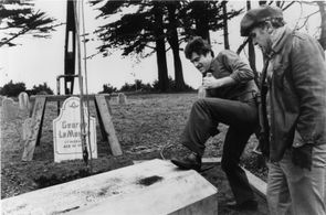 James Farentino and Michael Pataki in Dead & Buried (1981)