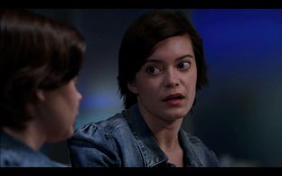 Emily Hinkler and Elizabeth Hinkler in Chicago Med