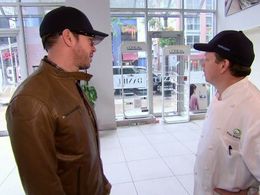 Donnie Wahlberg and Paul Wahlberg in Wahlburgers (2014)