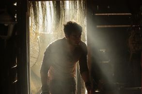 Ben Cura in Gun Shy (2017)