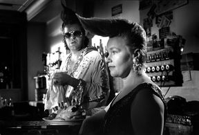 Kirsi Tykkyläinen and Mato Valtonen in Leningrad Cowboys: Those Were the Days (1992)