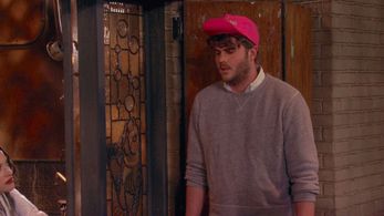 James Pumphrey in 2 Broke Girls (2011)