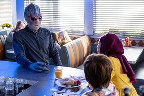 Alan Tudyk, Sara Tomko, Gracelyn Awad Rinke, and Judah Prehn in Resident Alien: Radio Harry (2022)