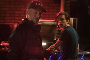 Raymond Thiry and Tonko Bossen in The Neighbors (2014)