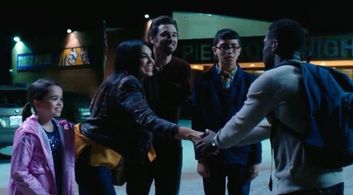 Kevin Hart, Al Madrigal, Tilda Del Toro, Isabella Ribeiro-Sonera, and Bryan Gael Guzman in Night School (2018)