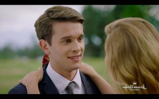 Sarah Grey and Mitch Ainley in Wedding March 3: Here Comes the Bride (2018)