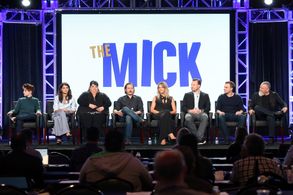 Kaitlin Olson, Carla Jimenez, Scott MacArthur, Dave Chernin, Sofia Black-D'Elia, and Thomas Barbusca