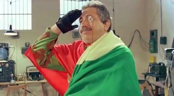 Renzo Montagnani in The Soldier with Great Maneuvers (1978)