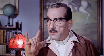 Peppino De Filippo in Boccaccio '70 (1962)