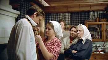 Nina Doroshina, Yanina Lisovskaya, Aleksandr Mikhaylov, and Natalya Tenyakova in Love and Doves (1985)