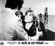 Josephine Chaplin and Maurice Ronet in L'odeur des fauves (1972)