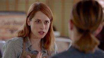 Angela Gulner in Single Parents (2018)