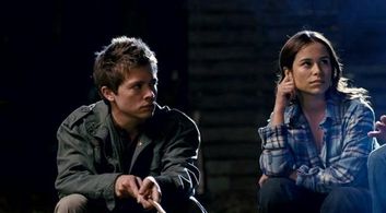 Zulay Henao and Trevor Peterson in Grizzly Park (2008)