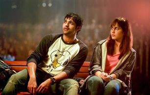 Raashi Khanna and Varun Tej in Tholiprema (2018)